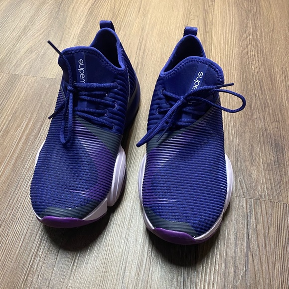 Women’s Sneakers - Picture 4 of 8